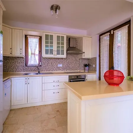 With Private Pool And Fireplace In Fethiye, Oludeniz - Awz 205 Fethiye
