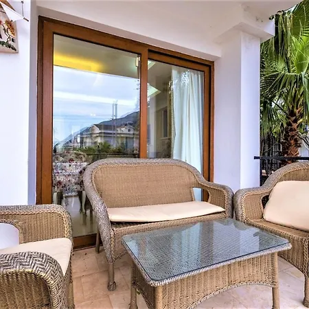 With Private Pool And Fireplace In Fethiye, Oludeniz - Awz 205 Vila