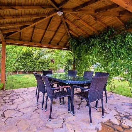 빌라 With Private Pool And Fireplace In Fethiye, Oludeniz - Awz 205 *